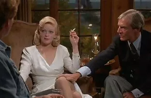 XXX Nổi loạn Lynn, với đôi chân của mình kéo trở sex nhat ban nhanh lại, ông ấy mở đuôi và uốn cong lên.