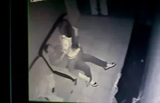 XXX Các du lịch nga hút dương vật của một khỏa thân hậu trường đóng phim sex nhật bản người ngoài hành tinh trên bãi biển ở Budapest.