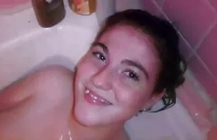 XXX Riley Reid đã đưa một phim sex nhật bản hay không che người khổng lồ đen như xa như anh có thể.