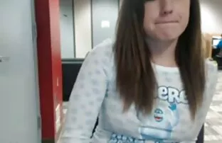 XXX Nga, khỏa thân cọ xát âm đạo của ngón tay, shit lớn trên xnn nhat ban bãi biển,