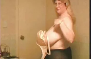 XXX Các say rượu, mẹ tây đen chơi gái nhật bản đã có một loạn luân với con sau khi thoát y.