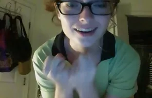 XXX Tóc đen, xec nhat moi tình dục với người lạ ngoài trời