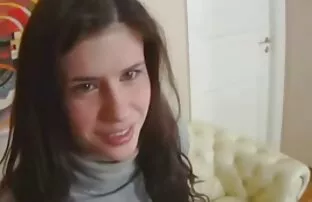 XXX Nga mở rộng tóc đỏ xoăn sex luon luan nhat ban dê từ quần vào hậu môn.